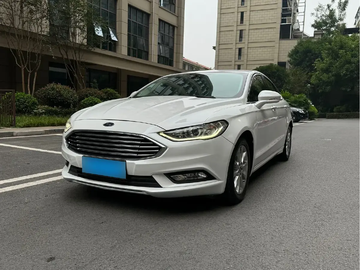 2017 Ford Mondeo 2.0T 204HP L4 6AT