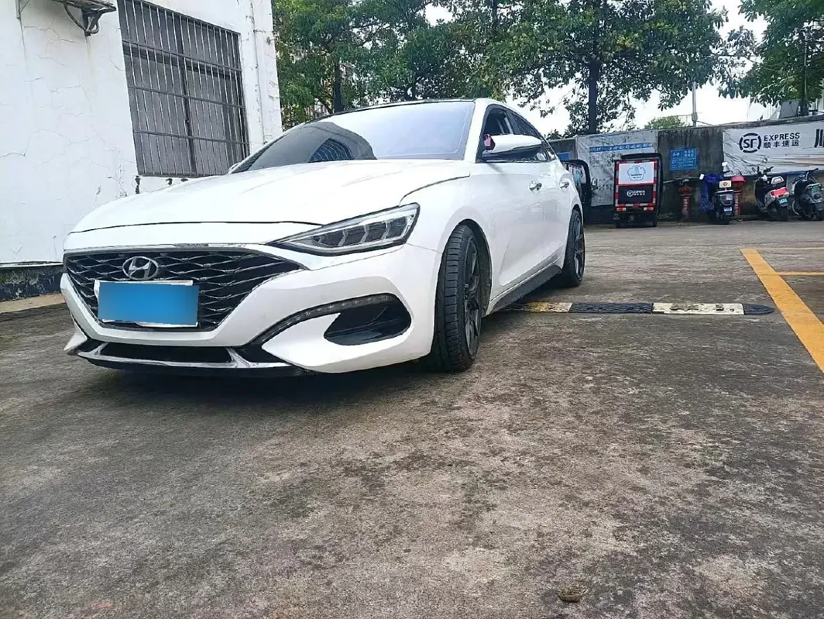 2019 Hyundai La Festa 1.6T 204HP L4 7DCT