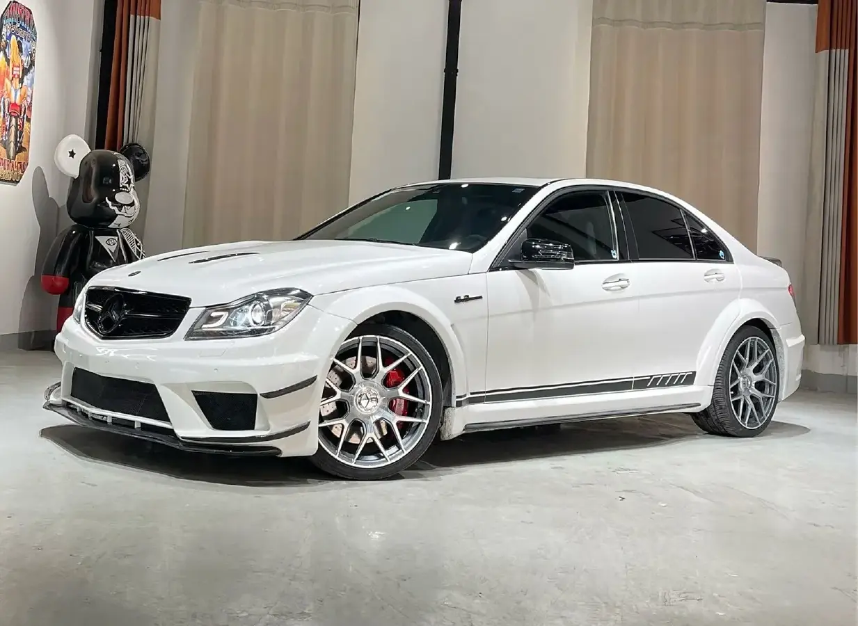 2014 Mercedes-Benz C AMG 6.2L 507HP V8 7AT