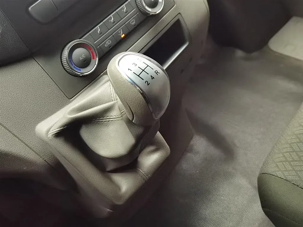 2021 JAC Sunray 2.0T 126HP L4 5MT,autocango,china used car exporter,china ev exporter,chinese used car exporter,chinese used ev exporter