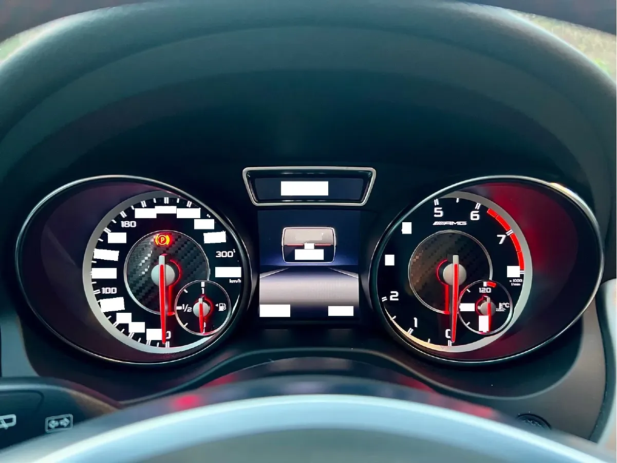 2015 Mercedes-Benz GLA AMG 2.0T 360HP L4 7DCT,autocango,china used car exporter,china ev exporter,chinese used car exporter,chinese used ev exporter