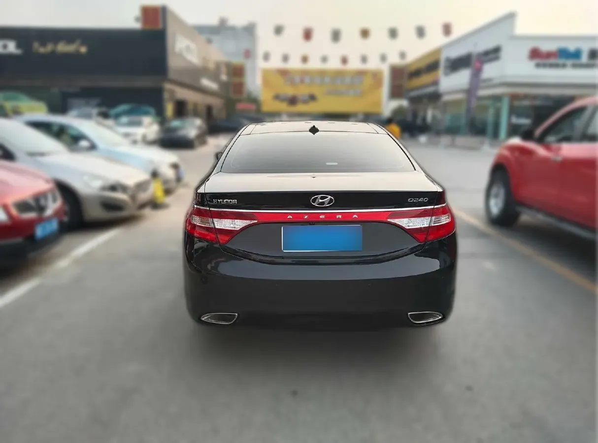 2011 Hyundai Azera 2.4L 180HP L4 6AT,autocango,china used car exporter,china ev exporter,chinese used car exporter,chinese used ev exporter