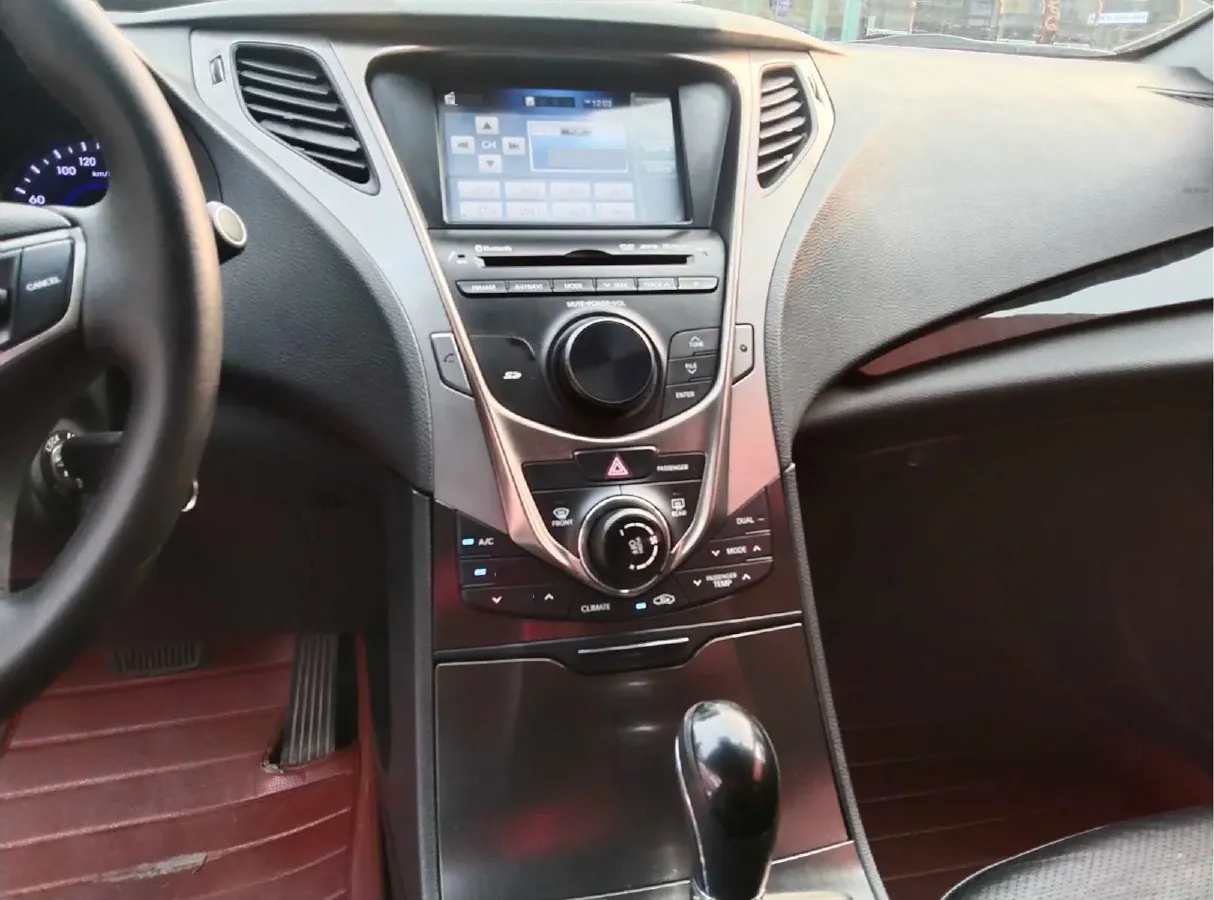 2011 Hyundai Azera 2.4L 180HP L4 6AT,autocango,china used car exporter,china ev exporter,chinese used car exporter,chinese used ev exporter