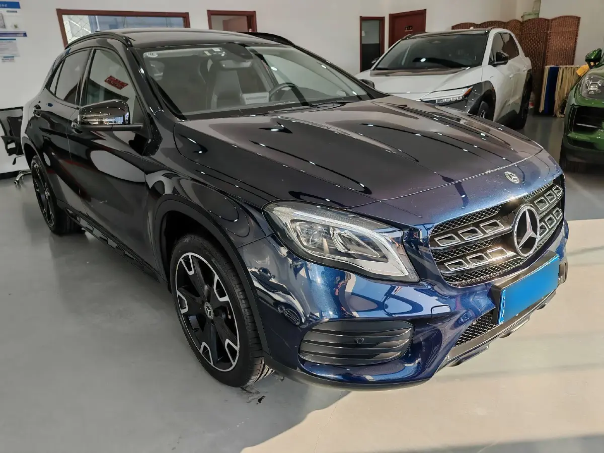 2018 Mercedes-Benz GLA Class 2.0T 184HP L4 7DCT