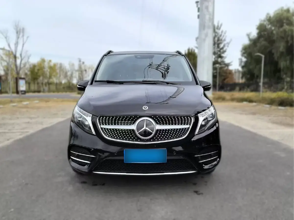 2022 Mercedes-Benz V Class 2.0T 211HP L4 9AT