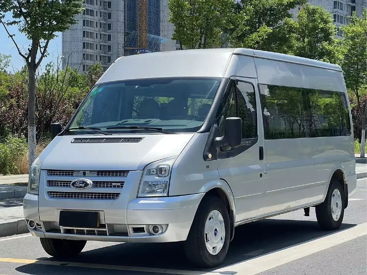 2013 Ford New Era Transit 2.4T 140HP L4 6MT