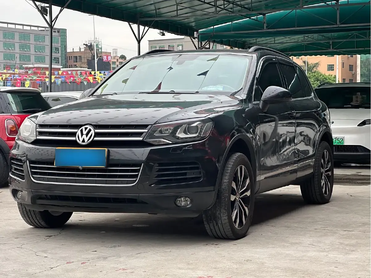 2012 Volkswagen Touareg 3.0T 290HP V6 8AT