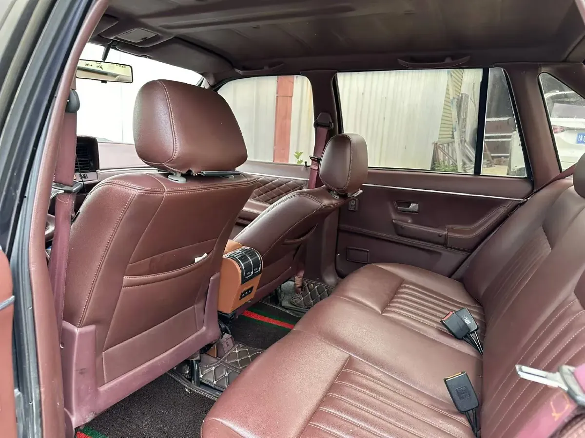 2006 Volkswagen Santana Classic 1.8L 95HP L4 5MT,autocango,china used car exporter,china ev exporter,chinese used car exporter,chinese used ev exporter