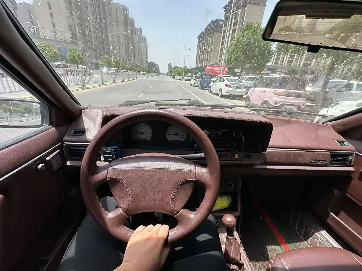 2006 Volkswagen Santana Classic 1.8L 95HP L4 5MT,autocango,china used car exporter,china ev exporter,chinese used car exporter,chinese used ev exporter