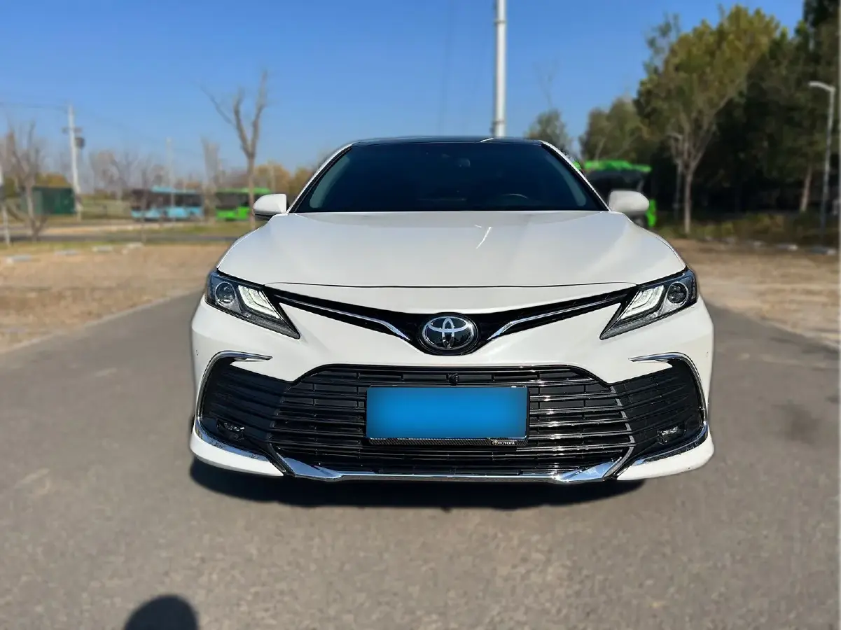 2023 Toyota Camry 2.5L 207HP L4 8AT