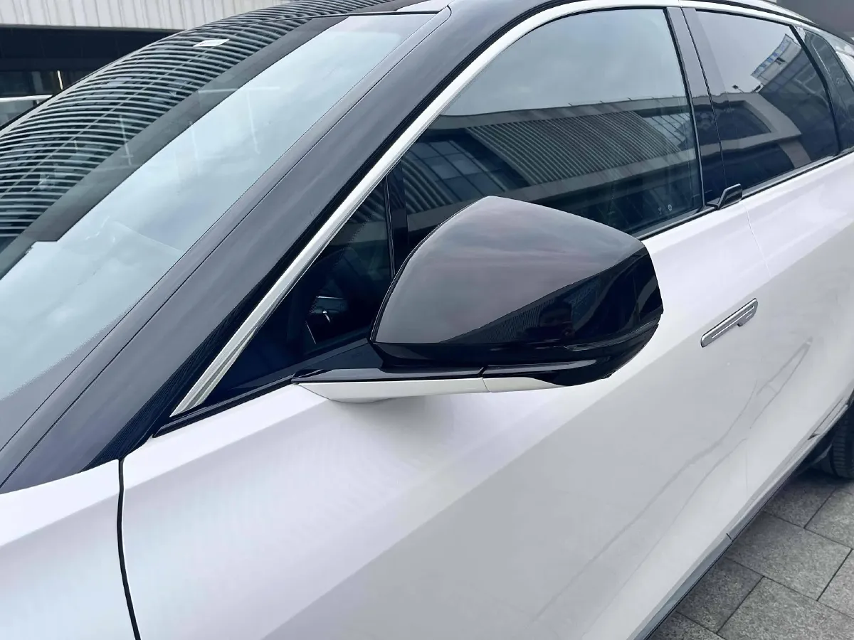 2022 Cadillac IQ Lyriq BEV 95.7KWH,autocango,china used car exporter,china ev exporter,chinese used car exporter,chinese used ev exporter