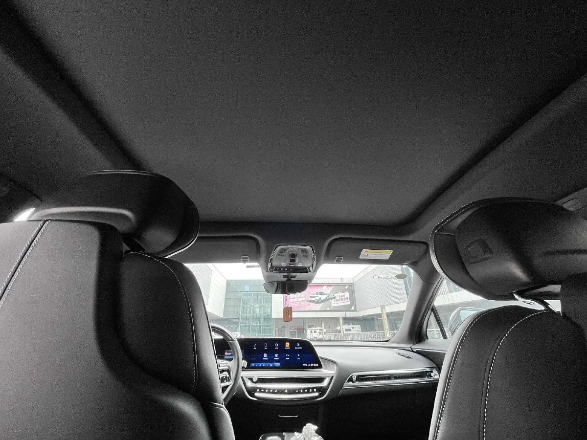 2022 Cadillac IQ Lyriq BEV 95.7KWH,autocango,china used car exporter,china ev exporter,chinese used car exporter,chinese used ev exporter