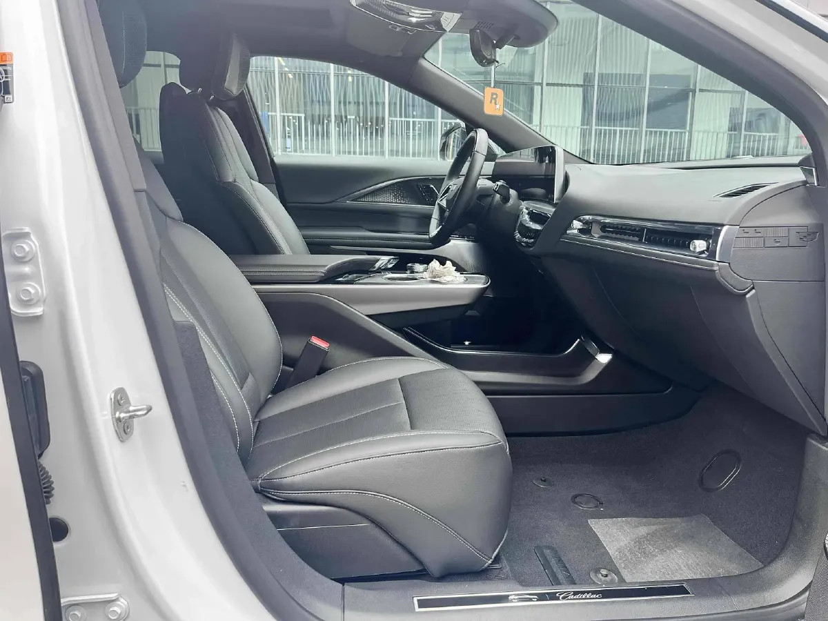 2022 Cadillac IQ Lyriq BEV 95.7KWH,autocango,china used car exporter,china ev exporter,chinese used car exporter,chinese used ev exporter