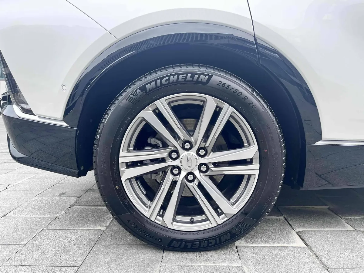 2022 Cadillac IQ Lyriq BEV 95.7KWH,autocango,china used car exporter,china ev exporter,chinese used car exporter,chinese used ev exporter