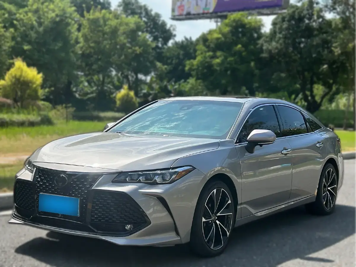 2021 Toyota Avalon 2.5L 209HP L4 8AT