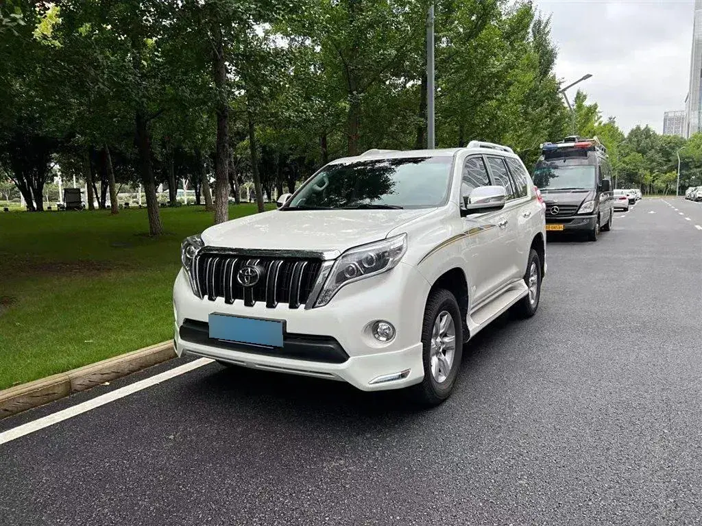 2016 Toyota Land Cruiser Prado 2.7L 163HP L4 6AT