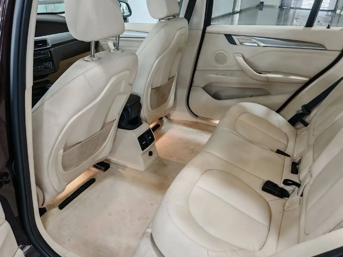 2017 Zinoro 60H 1.5T 136HP L3 6AT PHEV 10.7KWH,autocango,china used car exporter,china ev exporter,chinese used car exporter,chinese used ev exporter