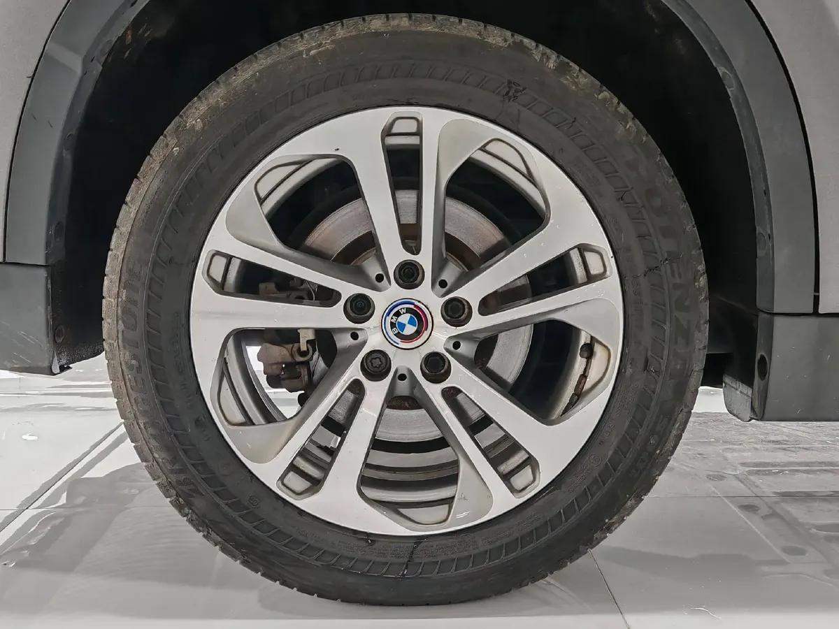 2017 Zinoro 60H 1.5T 136HP L3 6AT PHEV 10.7KWH,autocango,china used car exporter,china ev exporter,chinese used car exporter,chinese used ev exporter