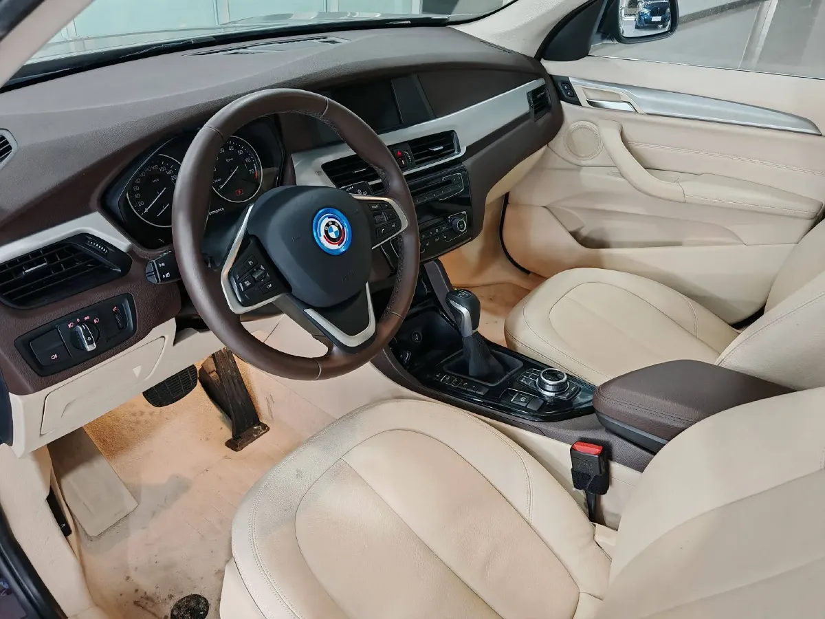 2017 Zinoro 60H 1.5T 136HP L3 6AT PHEV 10.7KWH,autocango,china used car exporter,china ev exporter,chinese used car exporter,chinese used ev exporter