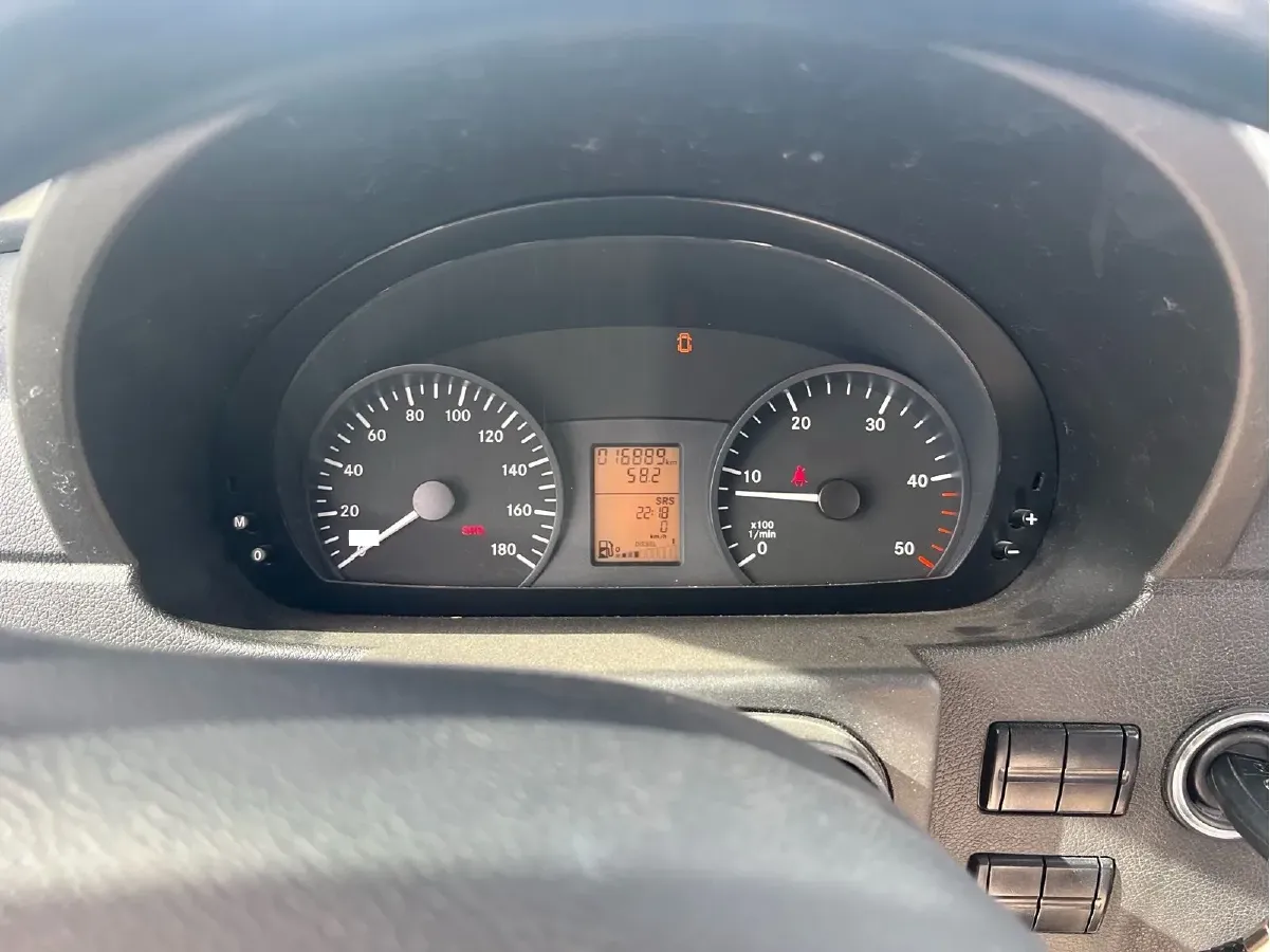 2016 Mercedes-Benz Sprinter 2.1T 150HP L4 6MT,autocango,china used car exporter,china ev exporter,chinese used car exporter,chinese used ev exporter