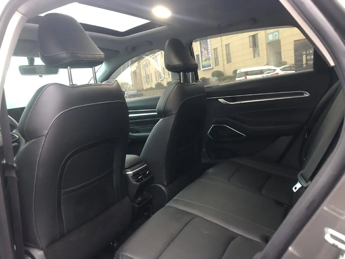 2022 Geely Emgrand 1.5L 114HP L4 CVT,autocango,china used car exporter,china ev exporter,chinese used car exporter,chinese used ev exporter