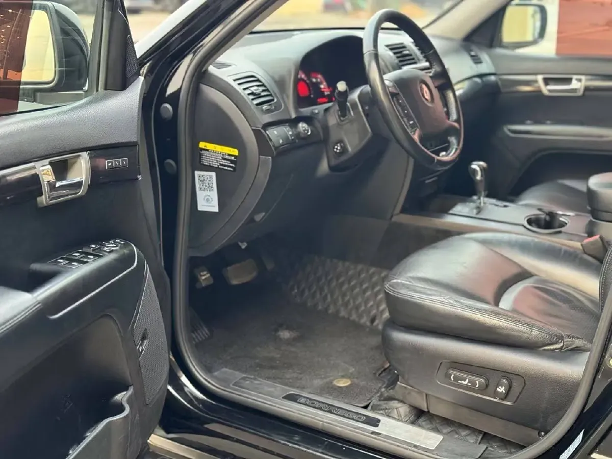 2015 Kia Borrego 3.8L 275HP V6 5AT,autocango,china used car exporter,china ev exporter,chinese used car exporter,chinese used ev exporter