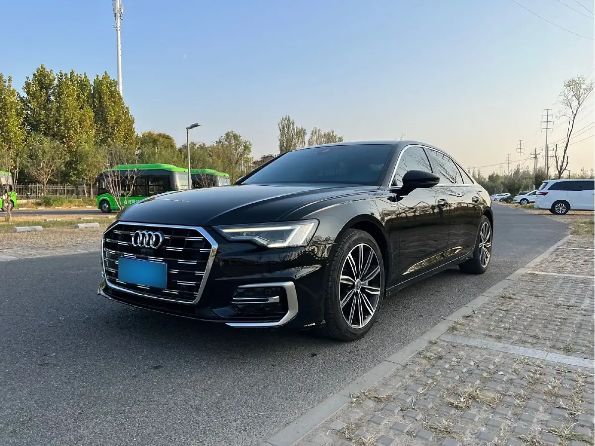 2023 Audi A6L 2.0T 245HP L4 7DCT
