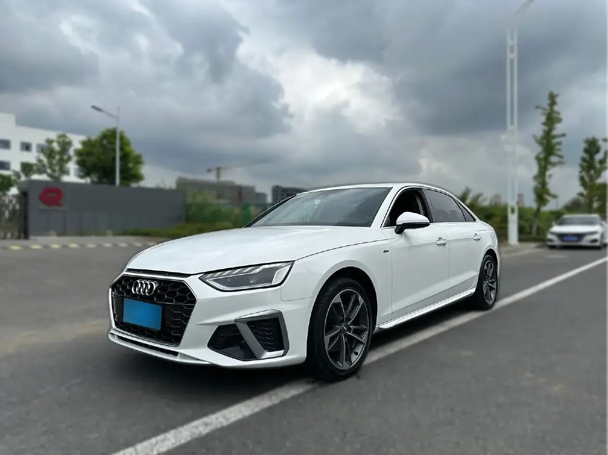 2020 Audi A4L 2.0T 190HP L4 7DCT