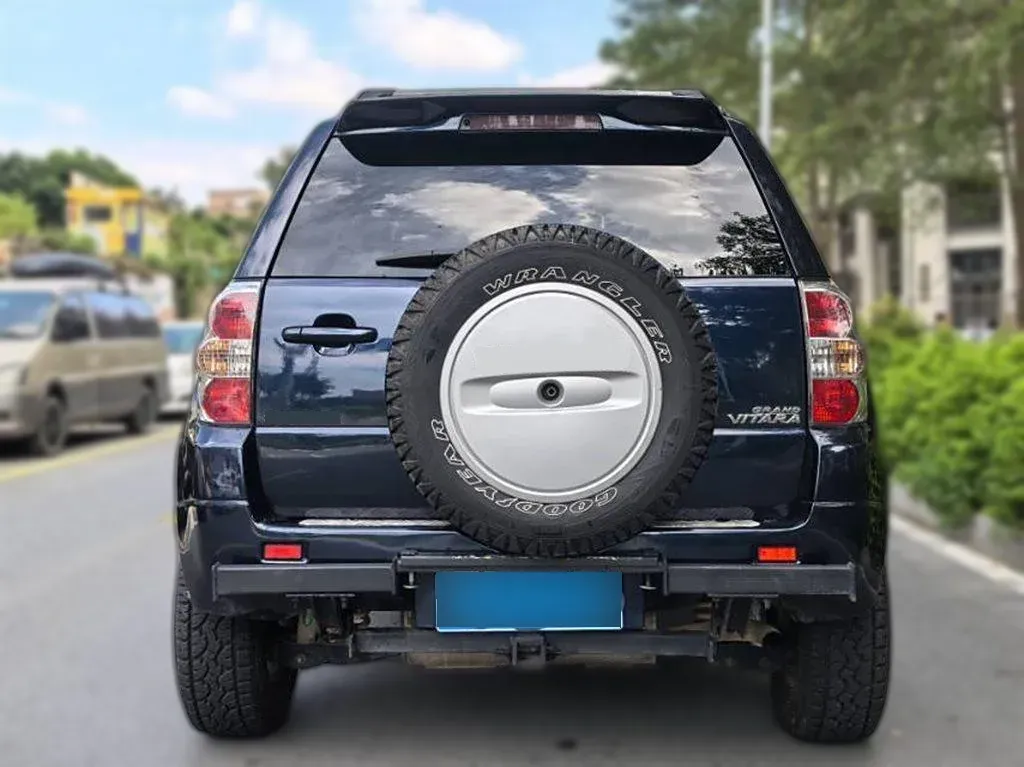 2008 Suzuki Grand Vitara 2.4L 166HP L4 5MT,autocango,china used car exporter,china ev exporter,chinese used car exporter,chinese used ev exporter