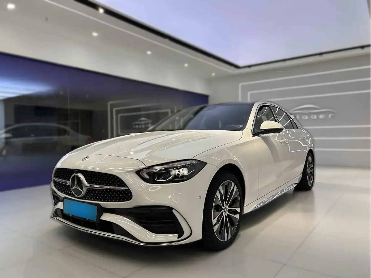 2024 Mercedes-Benz C Class 2.0T 204HP L4 9AT PHEV 25.4KWH
