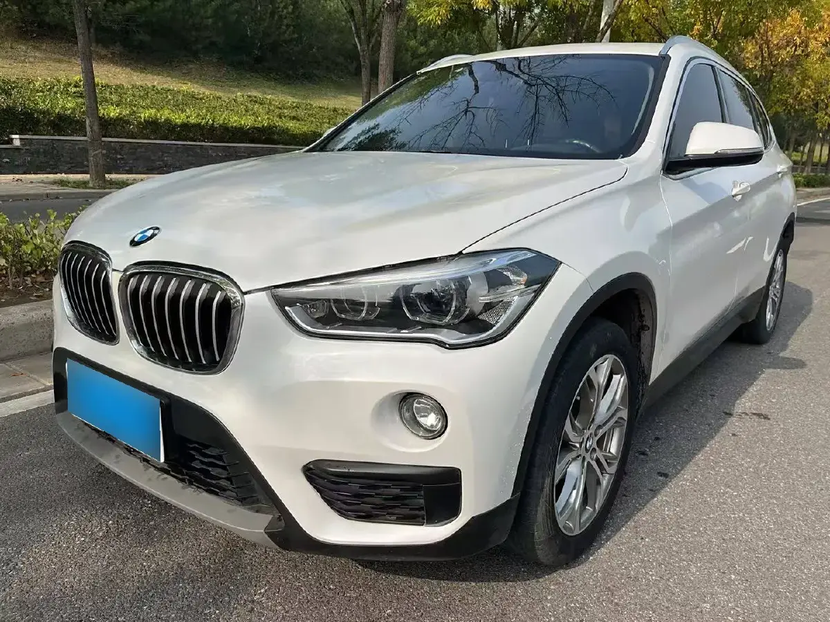 2019 BMW X1 2.0T 192HP L4 8AT