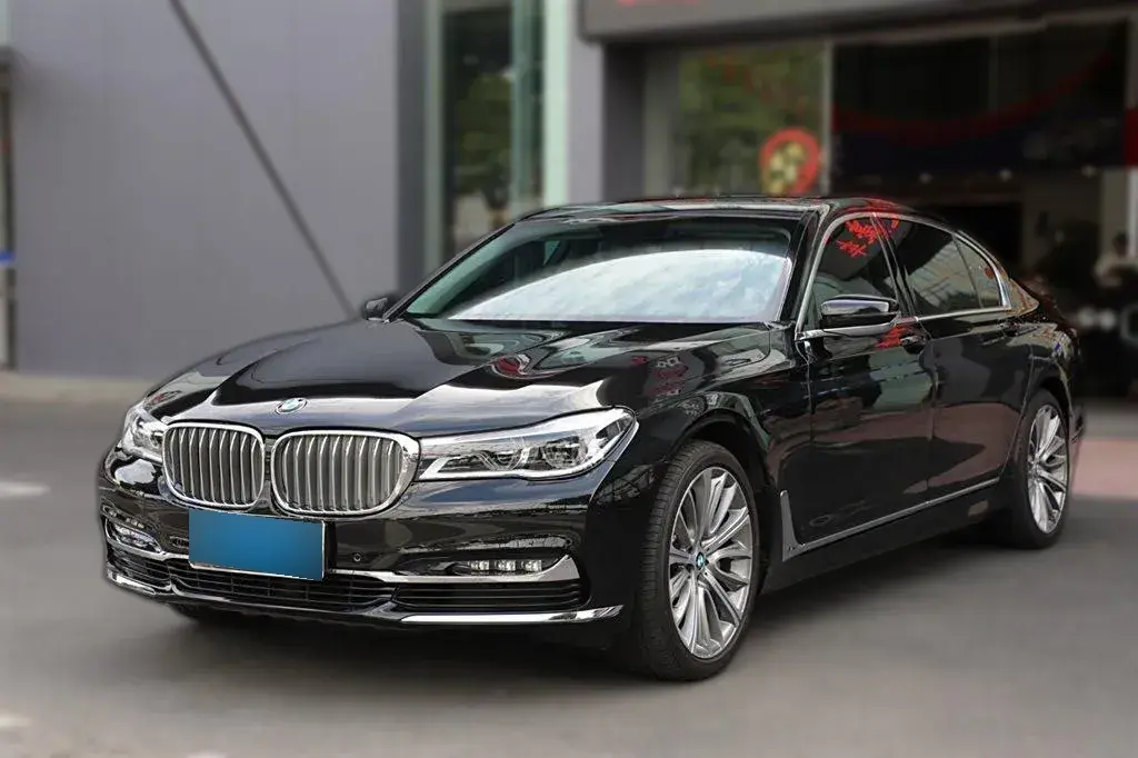 2018 BMW 7 Series 3.0T 326HP L6 8AT