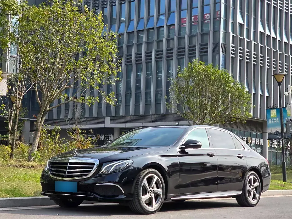 2018 Mercedes-Benz E Class 2.0T 245HP L4 9AT