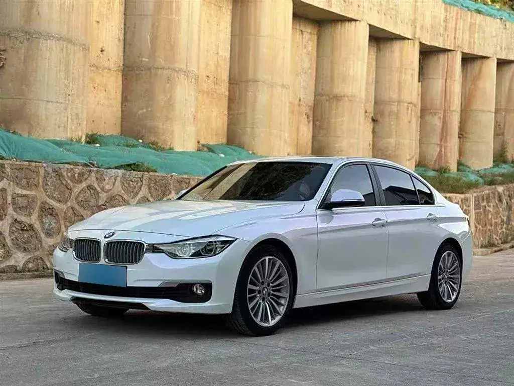 2019 BMW 3 Series 2.0T 184HP L4 8AT
