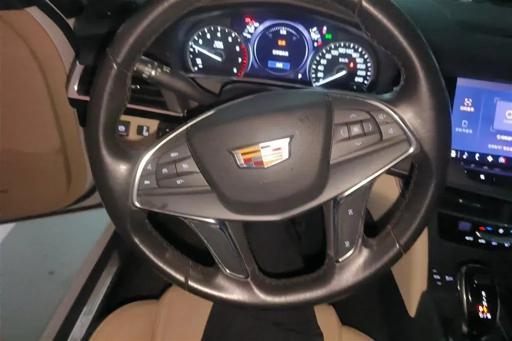 2019 Cadillac CT6 2.0T 241HP L4 10AT,autocango,china used car exporter,china ev exporter,chinese used car exporter,chinese used ev exporter