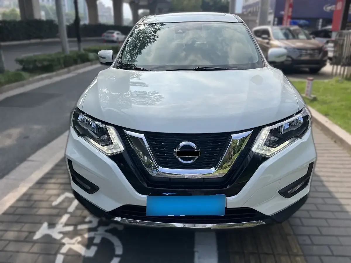 2021 Nissan X-Trail 2.0L 151HP L4 CVT