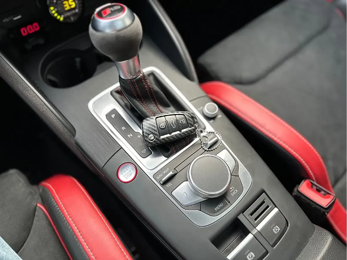 2017 Audi RS 3 2.5T 400HP L5 7DCT,autocango,china used car exporter,china ev exporter,chinese used car exporter,chinese used ev exporter