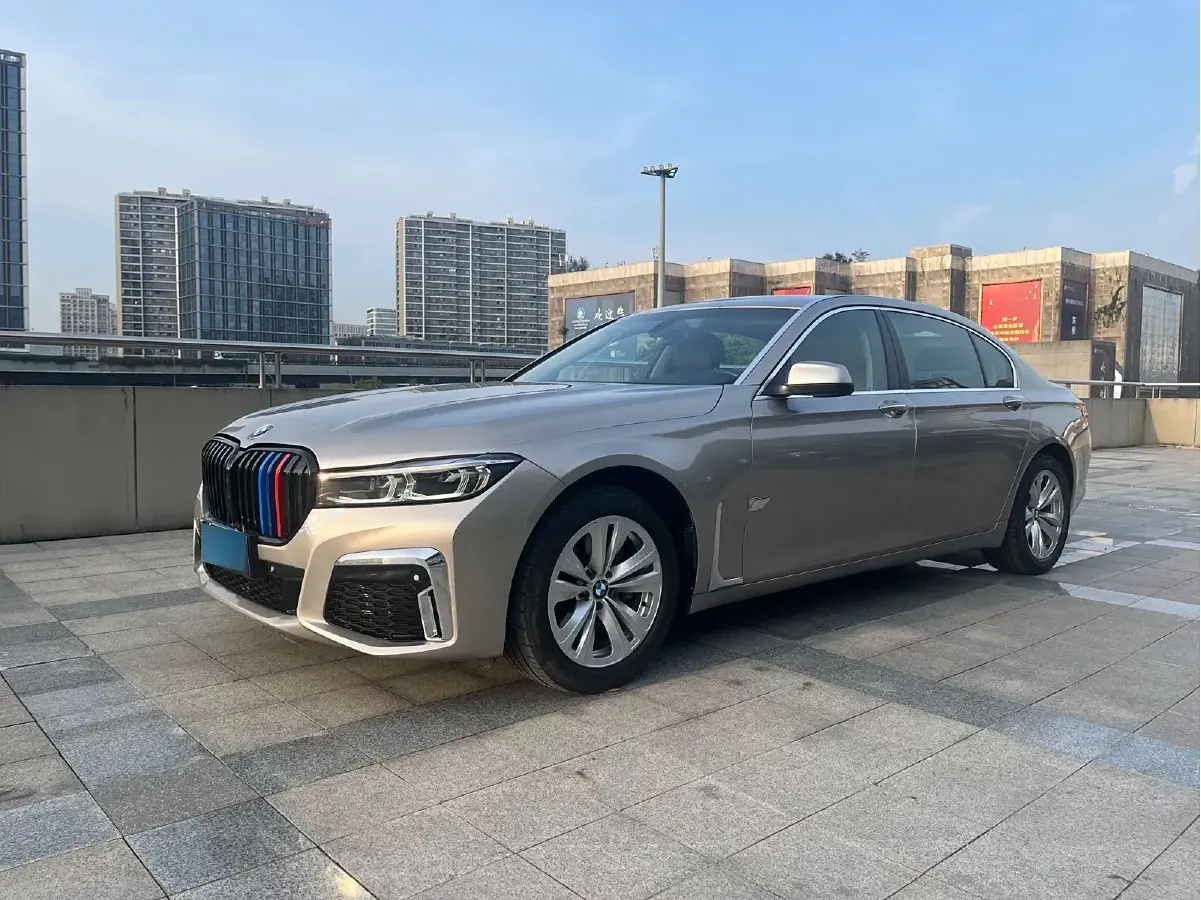 2009 BMW 7 Series 3.0L 258HP L6 6AT