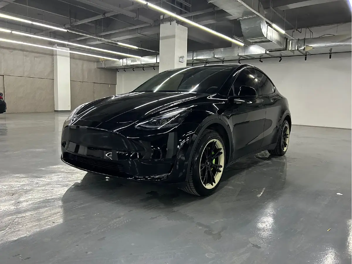 2022 Tesla Model Y BEV 60KWH