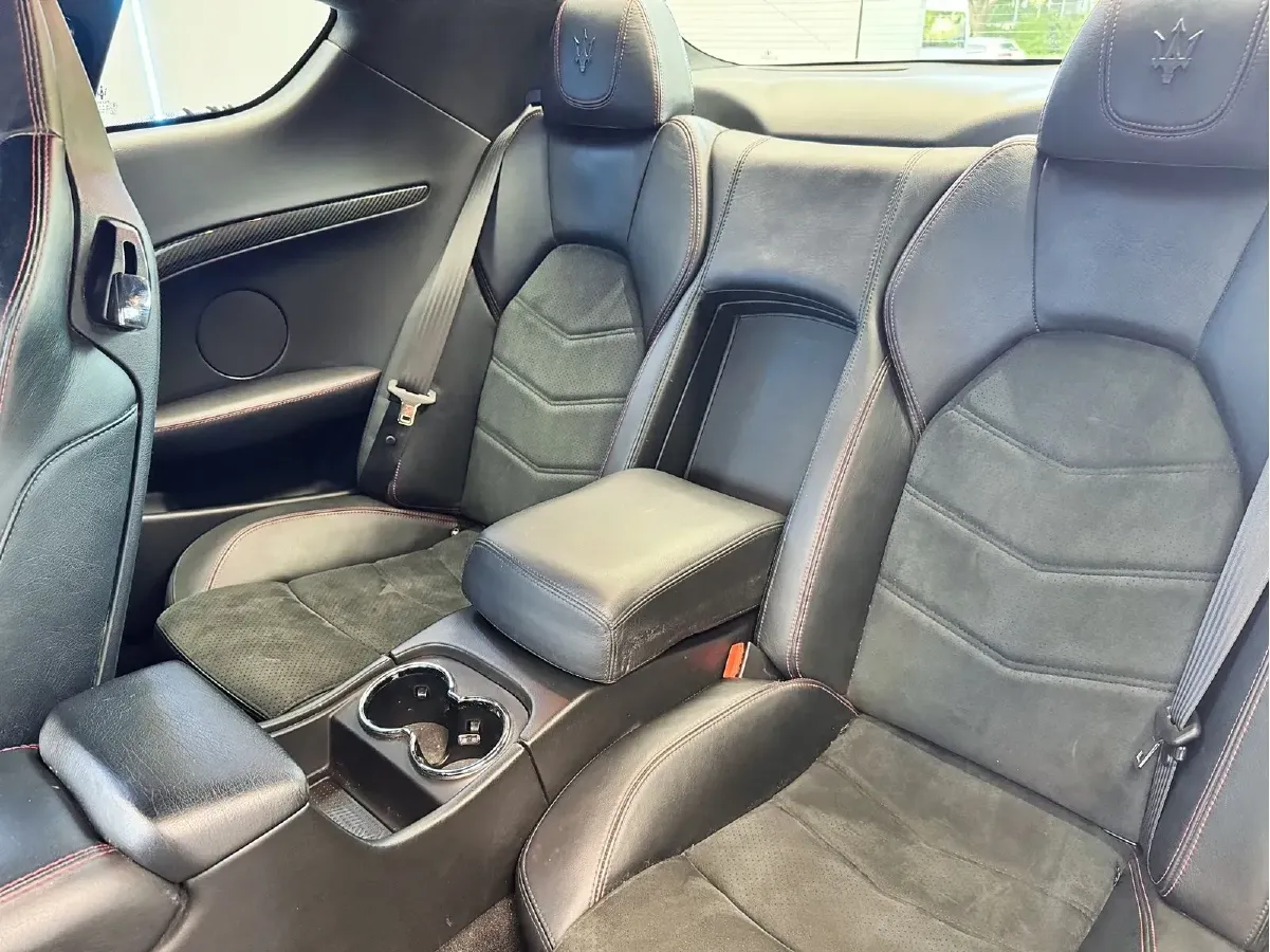 2013 Maserati GranTurismo 4.7L 460HP V8 6AT,autocango,china used car exporter,china ev exporter,chinese used car exporter,chinese used ev exporter