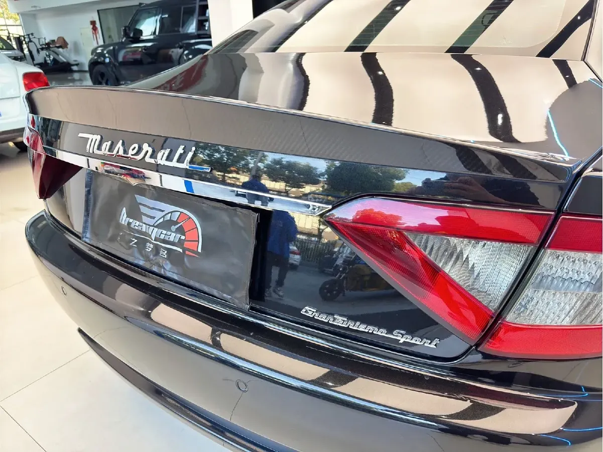 2013 Maserati GranTurismo 4.7L 460HP V8 6AT,autocango,china used car exporter,china ev exporter,chinese used car exporter,chinese used ev exporter