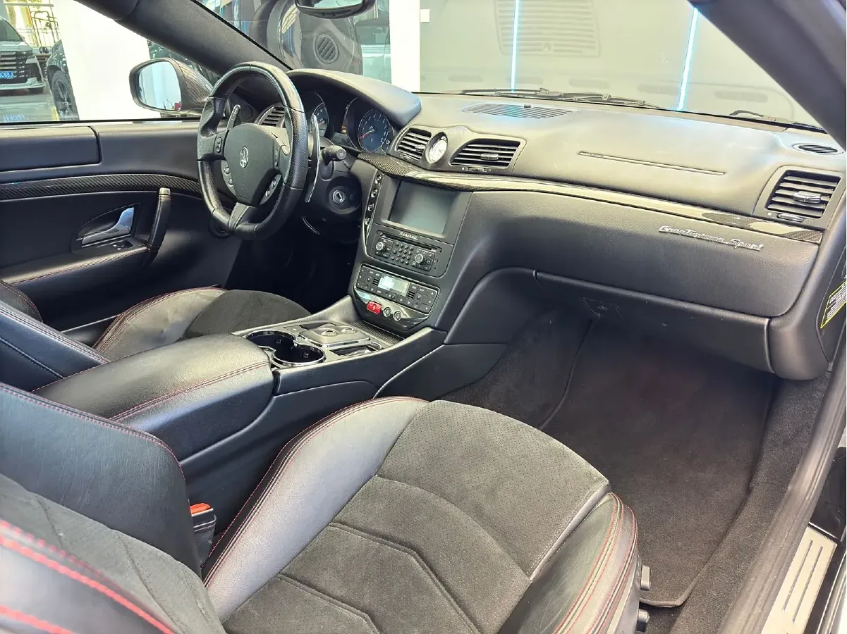 2013 Maserati GranTurismo 4.7L 460HP V8 6AT,autocango,china used car exporter,china ev exporter,chinese used car exporter,chinese used ev exporter