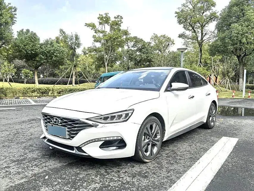 2019 Hyundai La Festa 1.6T 204HP L4 7DCT