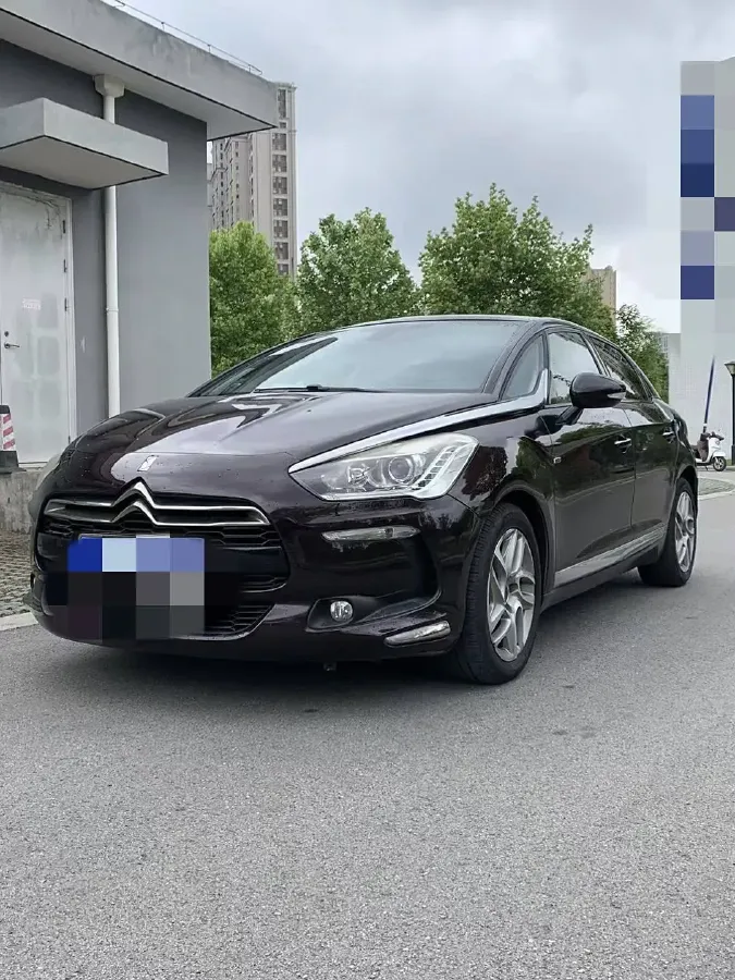 2013 DS 5 1.6T 200HP L4 6AT,autocango,china used car exporter,china ev exporter,chinese used car exporter,chinese used ev exporter