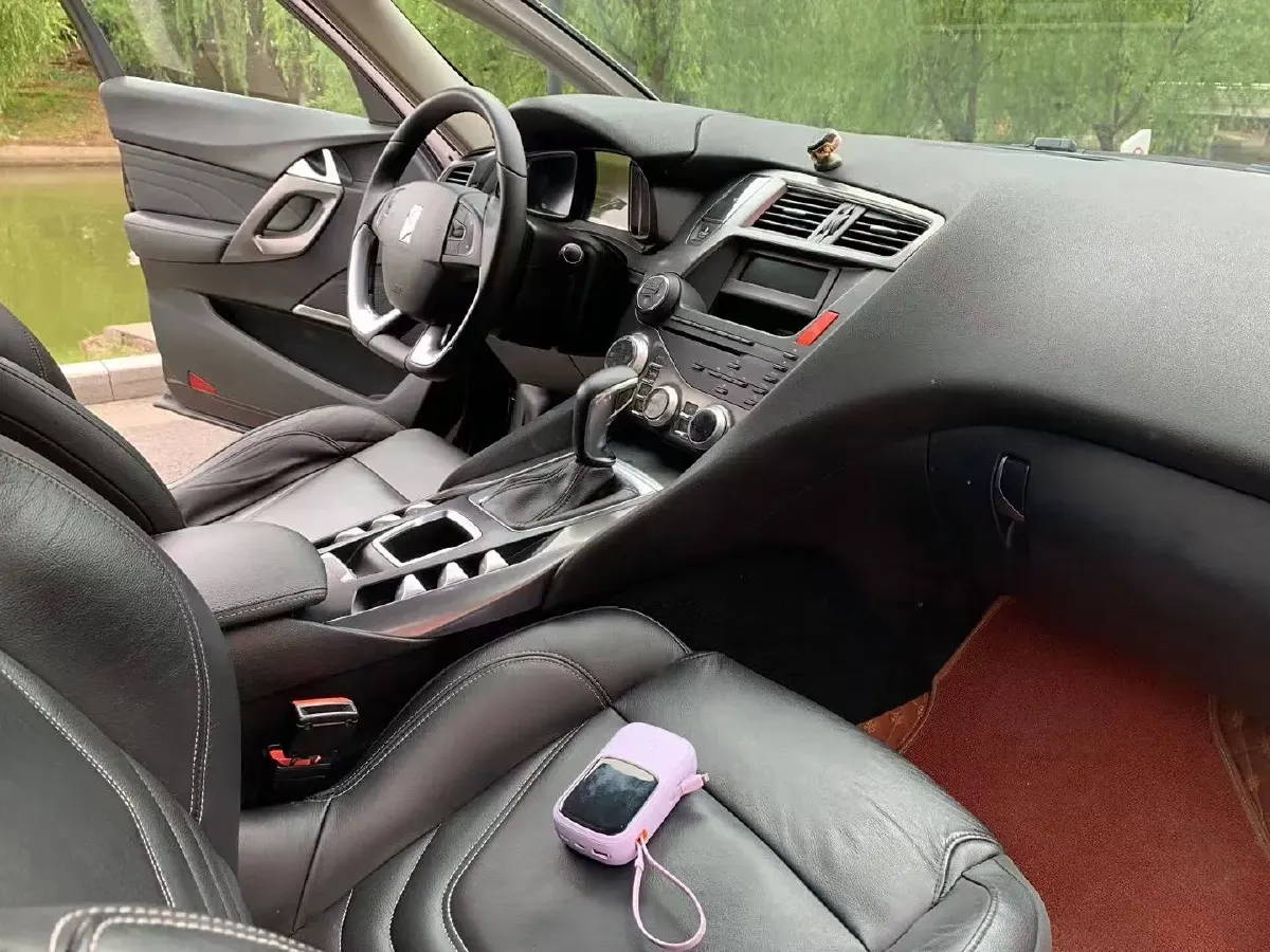 2013 DS 5 1.6T 200HP L4 6AT,autocango,china used car exporter,china ev exporter,chinese used car exporter,chinese used ev exporter