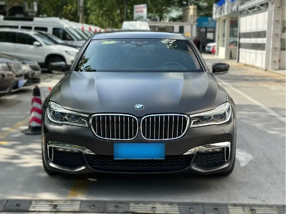 2018 BMW 7 Series 3.0T 326HP L6 8AT