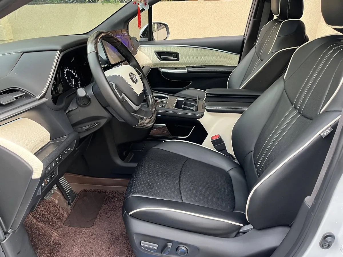 2021 Toyota Sienna 2.5L 192HP L4 E-CVT Hybrid,autocango,china used car exporter,china ev exporter,chinese used car exporter,chinese used ev exporter