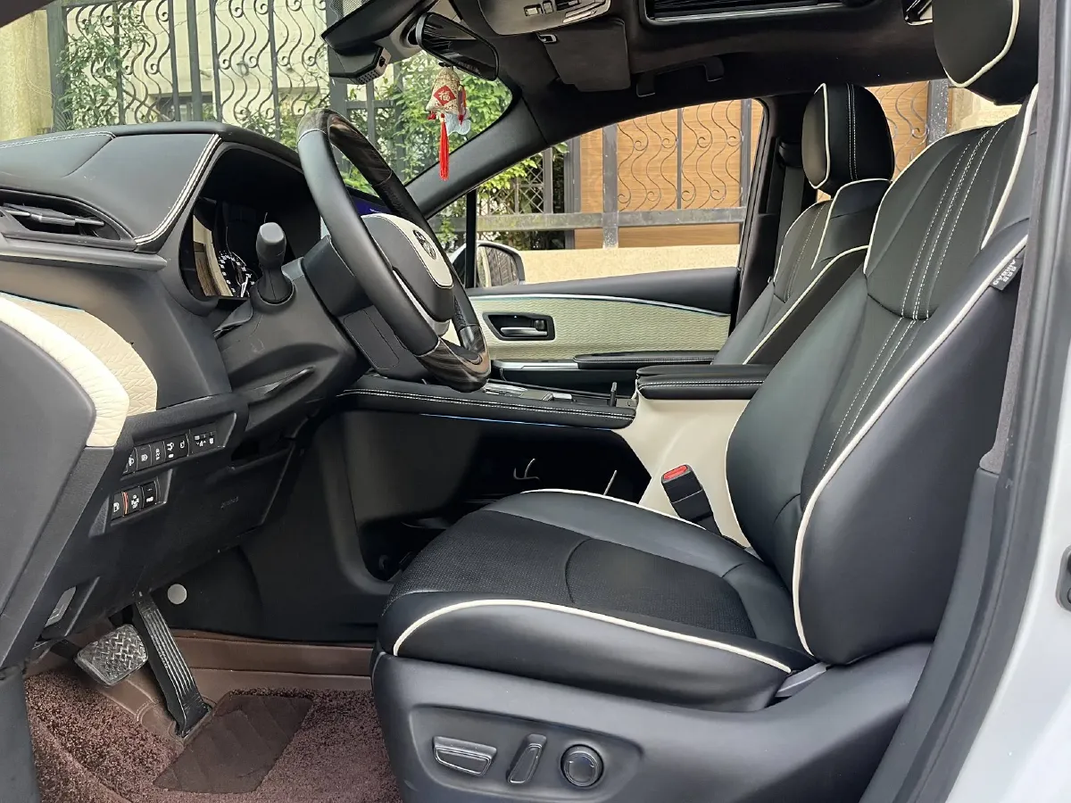 2021 Toyota Sienna 2.5L 192HP L4 E-CVT Hybrid,autocango,china used car exporter,china ev exporter,chinese used car exporter,chinese used ev exporter