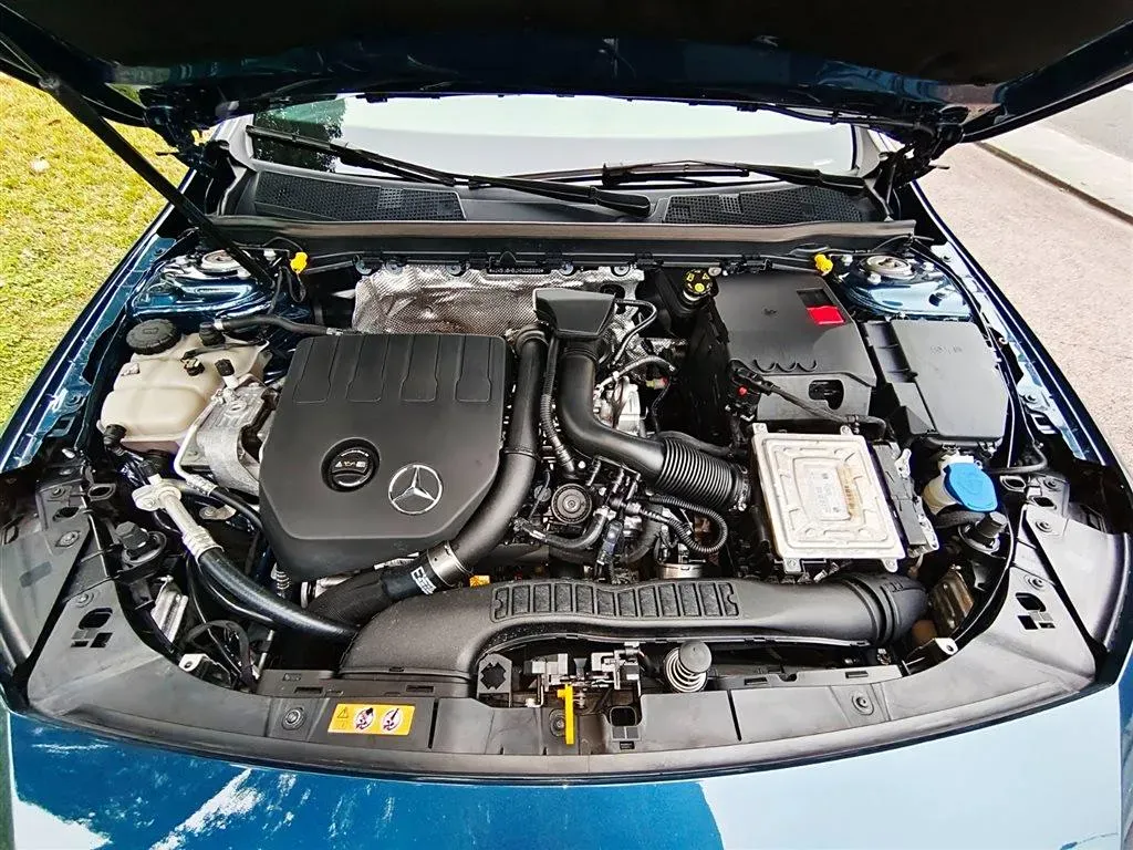 2021 Mercedes-Benz CLA Class 1.3T 163HP L4 7DCT,autocango,china used car exporter,china ev exporter,chinese used car exporter,chinese used ev exporter