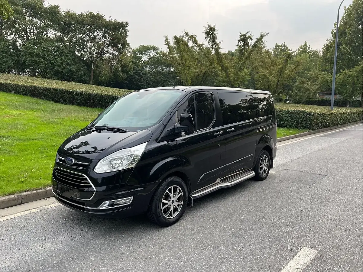 2017 Ford Tourneo 2.0T 203HP L4 6AT